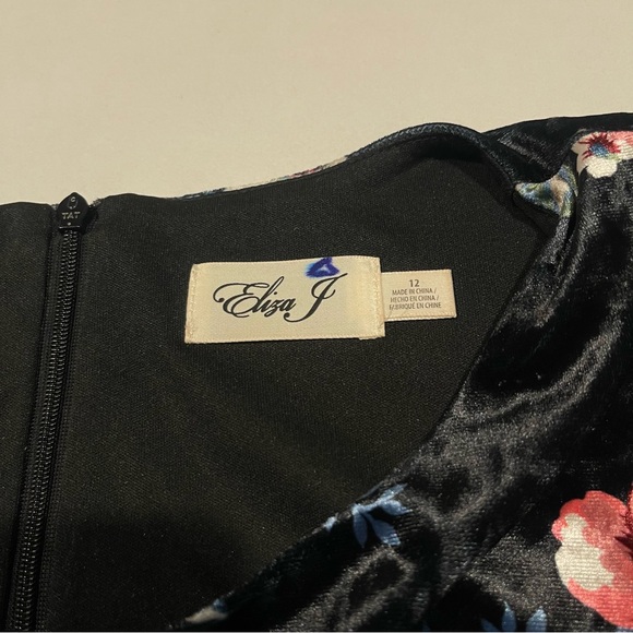 Eliza J. Women Size 12 Black Velvet Dress with Floral Design Dark Romantic - Picture 14 of 14